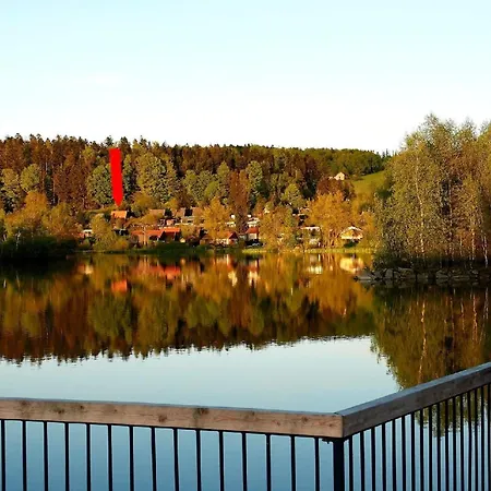 In Mit Garten Und Seeblick Holiday home