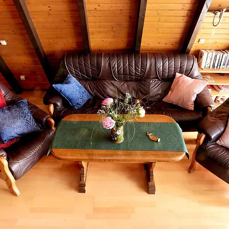 In Mit Garten Und Seeblick Holiday home