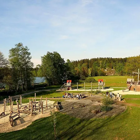 In Mit Garten Und Seeblick * Waldkirchen